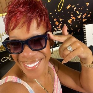 🕶🔥🕶CELINE Sassy! shades are needed by ALL Queens!👑